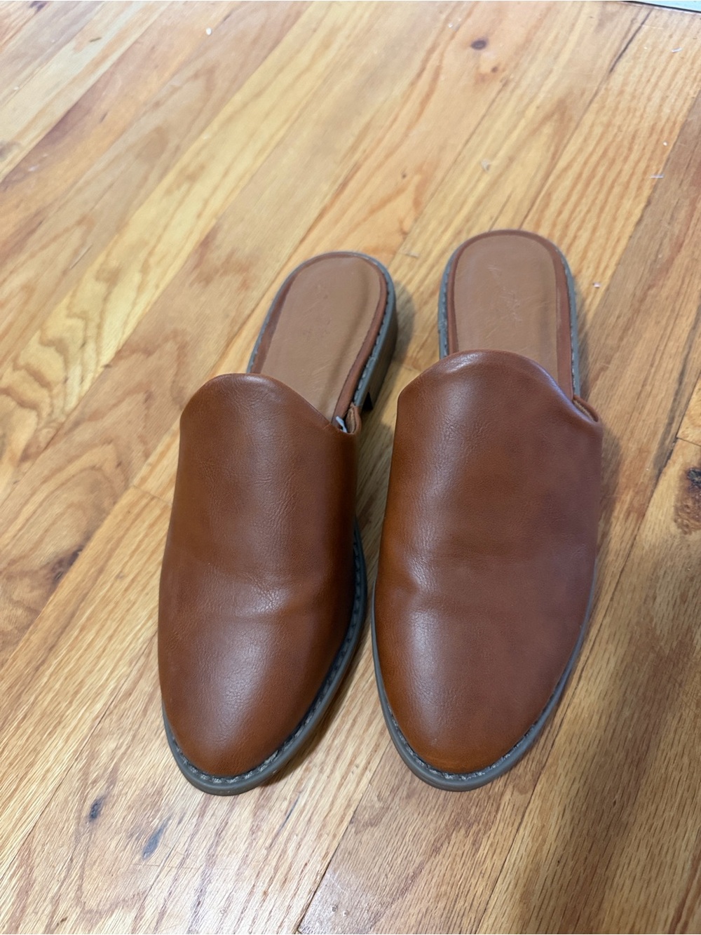 Universal Thread Slide On Mules